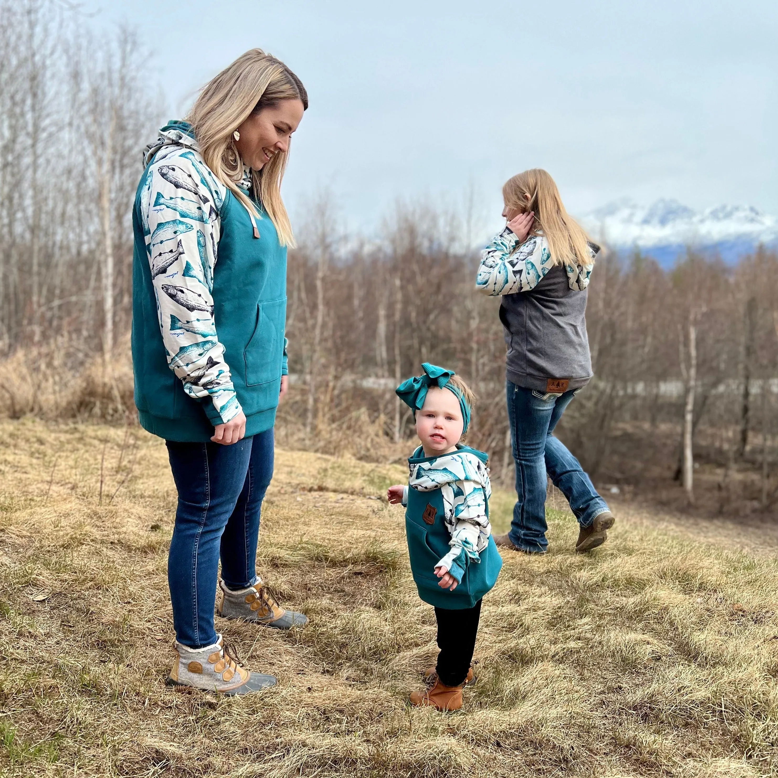 Girl's Salmon Sleeve Hoodie