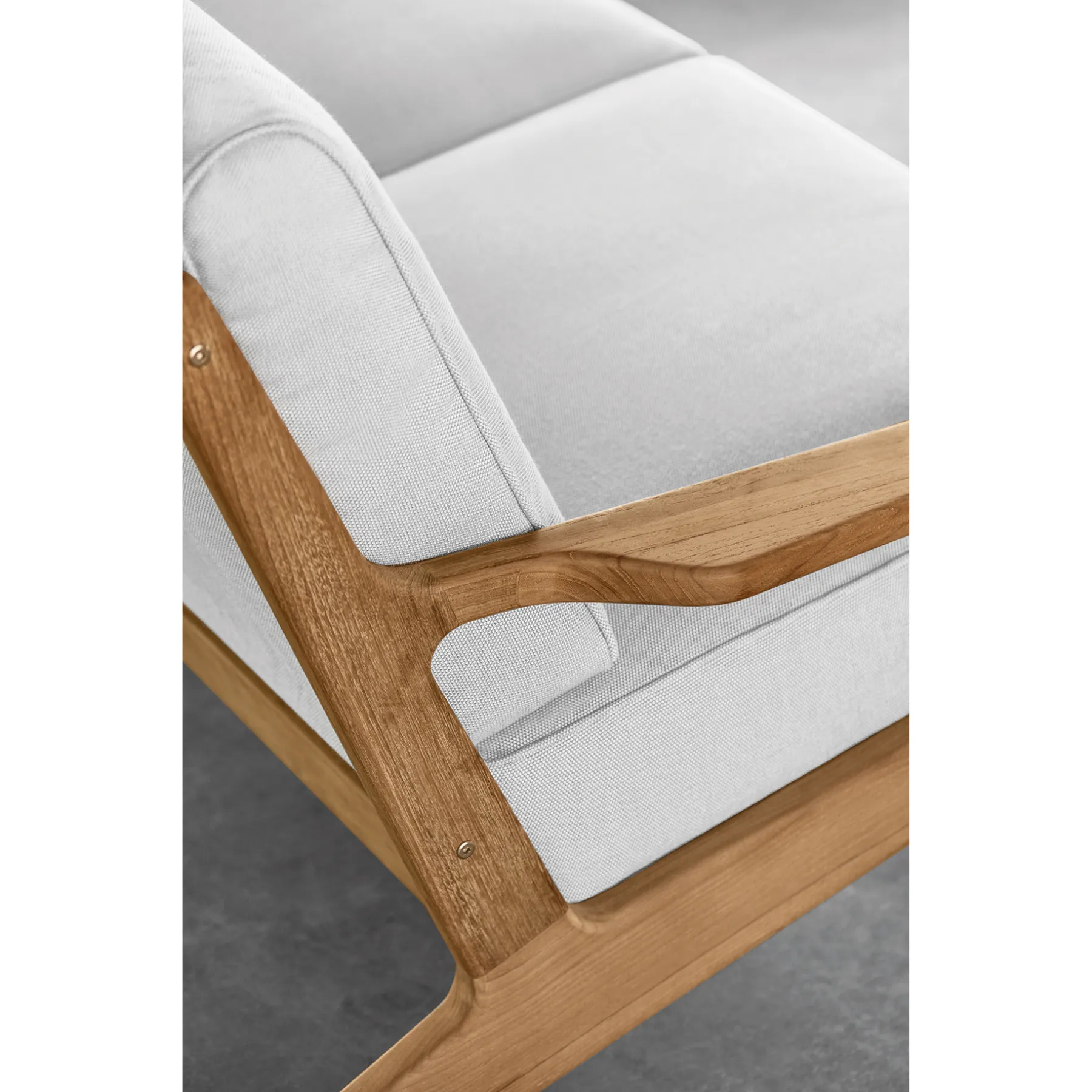 Gloster Bay Lounge Chair